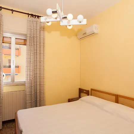 Holiday M361 Apartment *